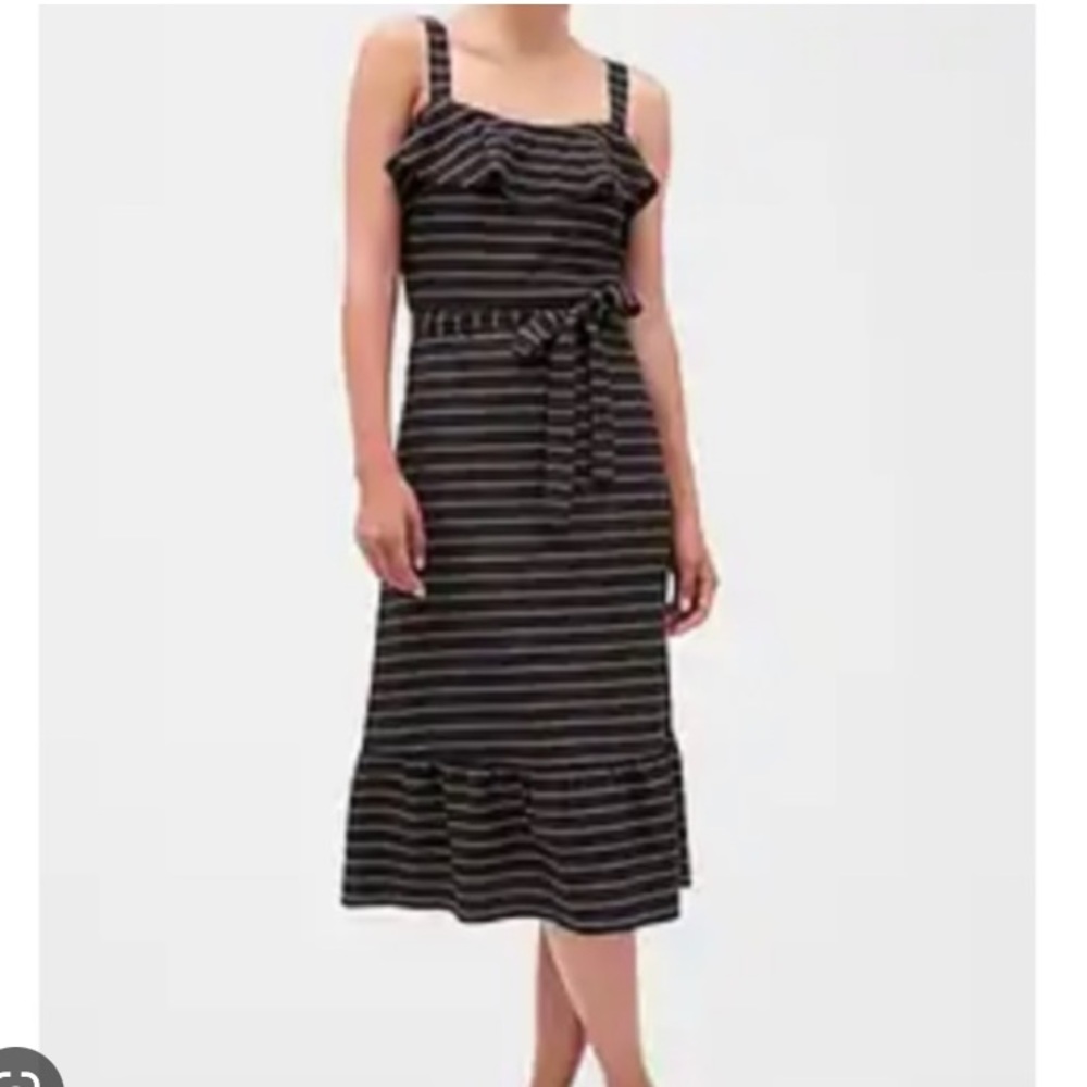 Banana Republic Factory black and white striped ruffle dress size 18